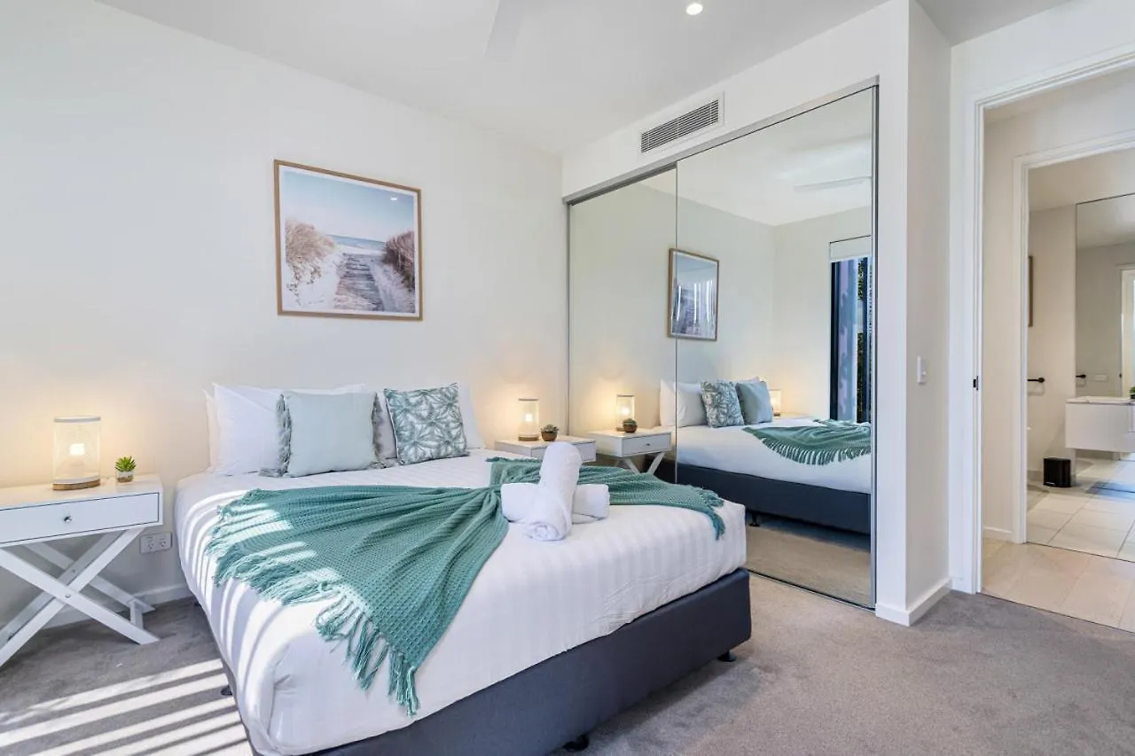 Holiday home Modern Palms Getaway Villa Gold Coast Australia